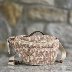 Michael Kors Erin Medium Waist Fanny Pack